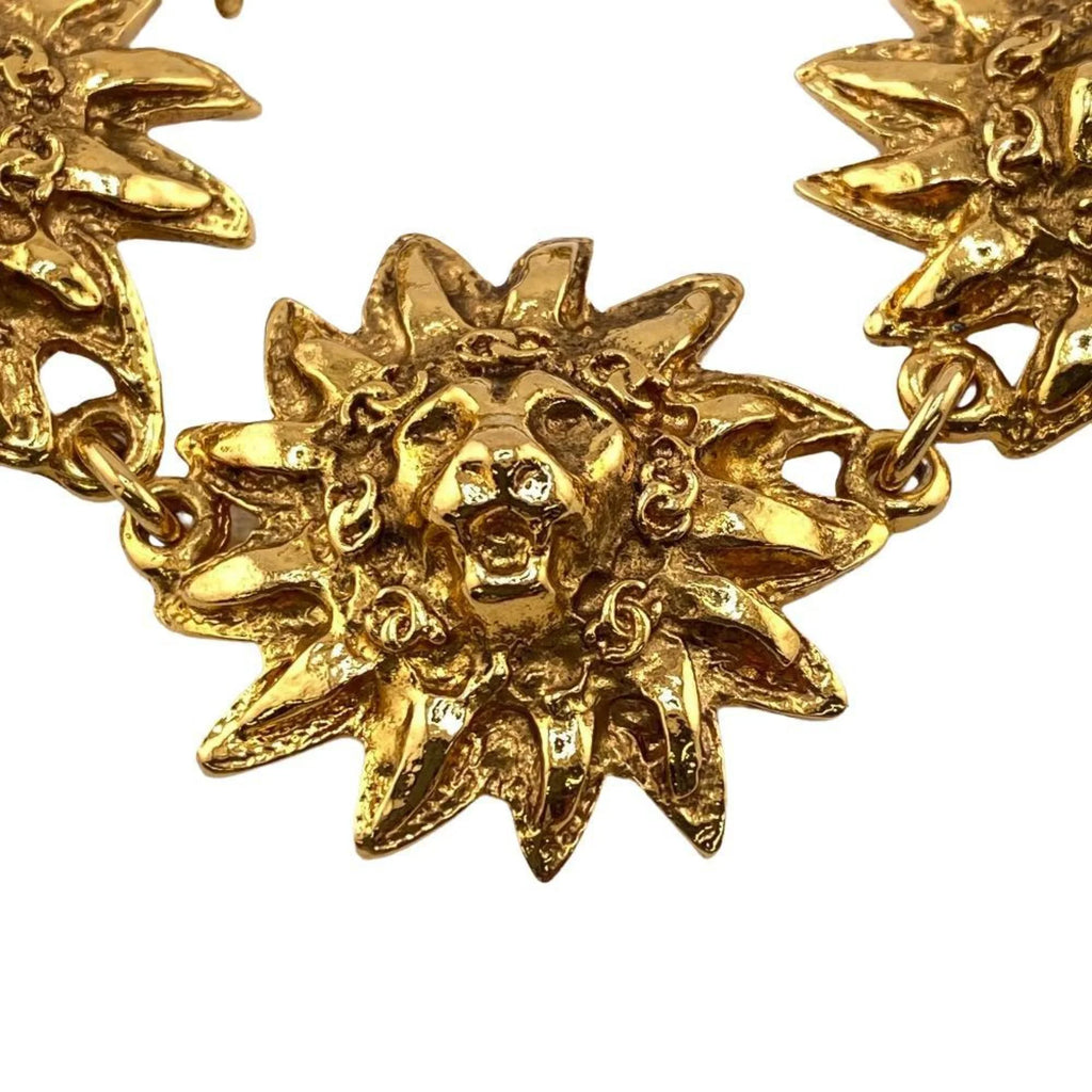 Pre-Owned CHANEL Lion Bracelet Gold Women's Z0004923 (Good)