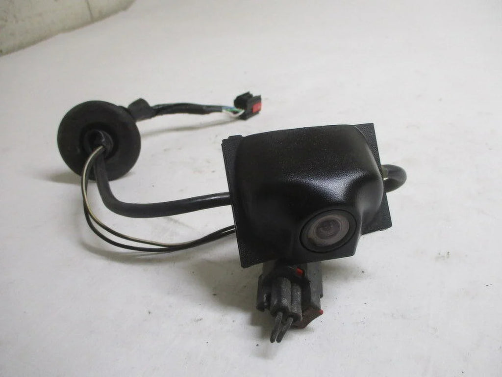 Pre-Owned Chrysler Town & Country Dodge Caravan Back Up Rear View Camera OEM LKQ (Good)