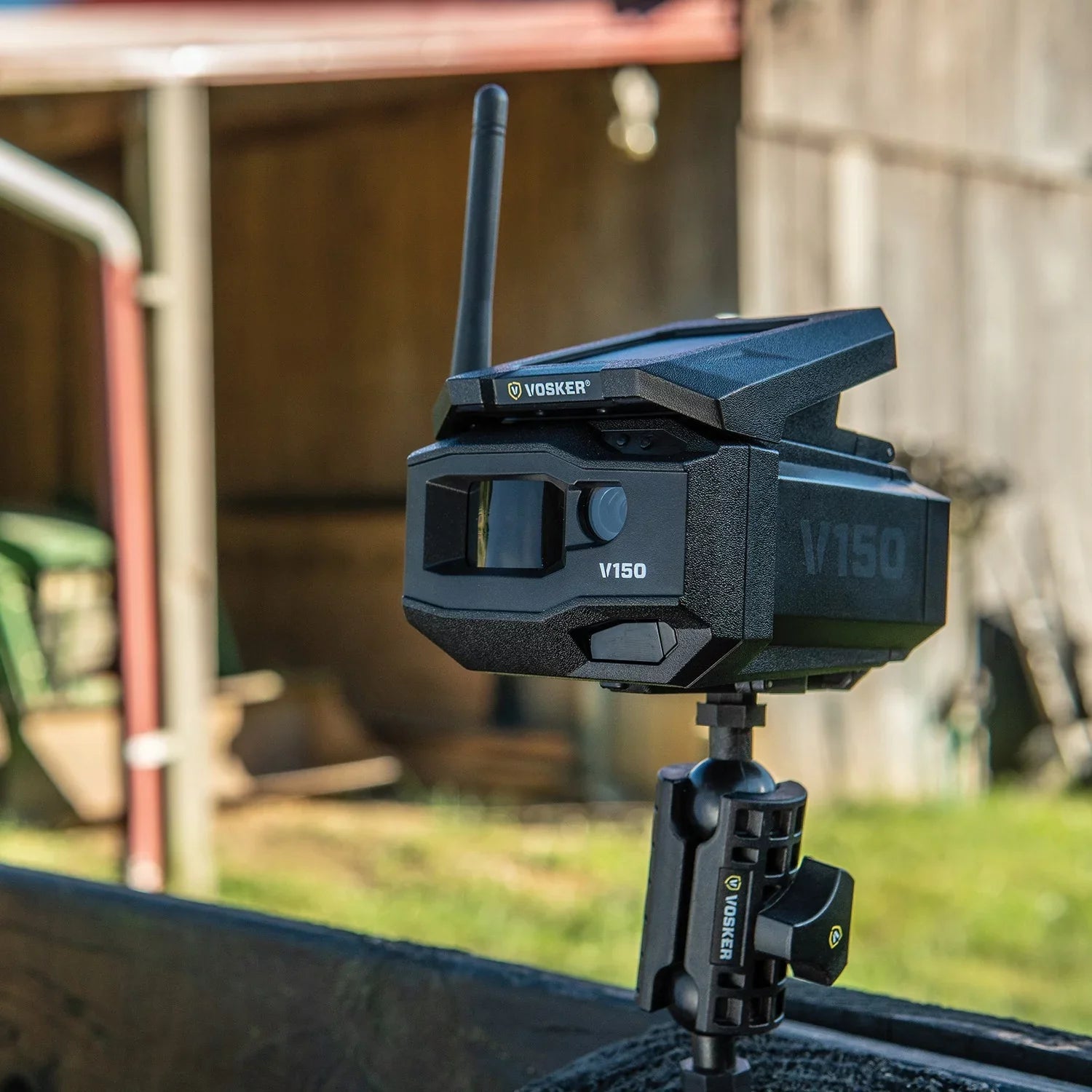 VOSKER 1202 V150 Solar-Powered LTE Cellular Outdoor Security Camera (US Nation Wide Network)