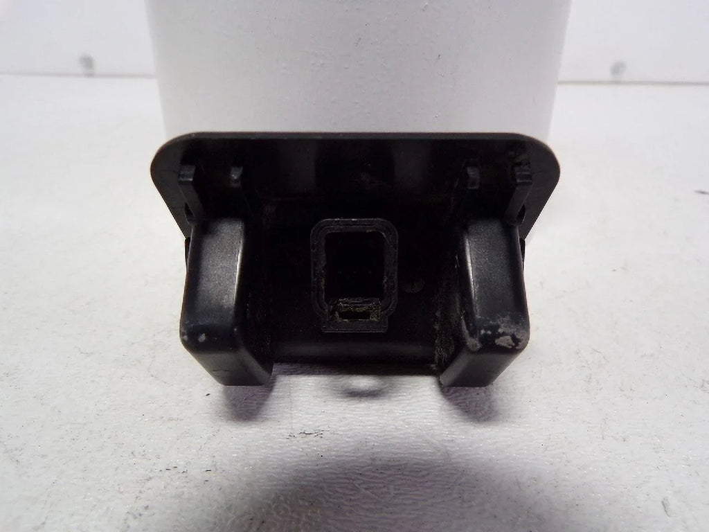 Pre-Owned 17-19 GMC Acadia Rear View Backup Camera OEM LKQ (Good)