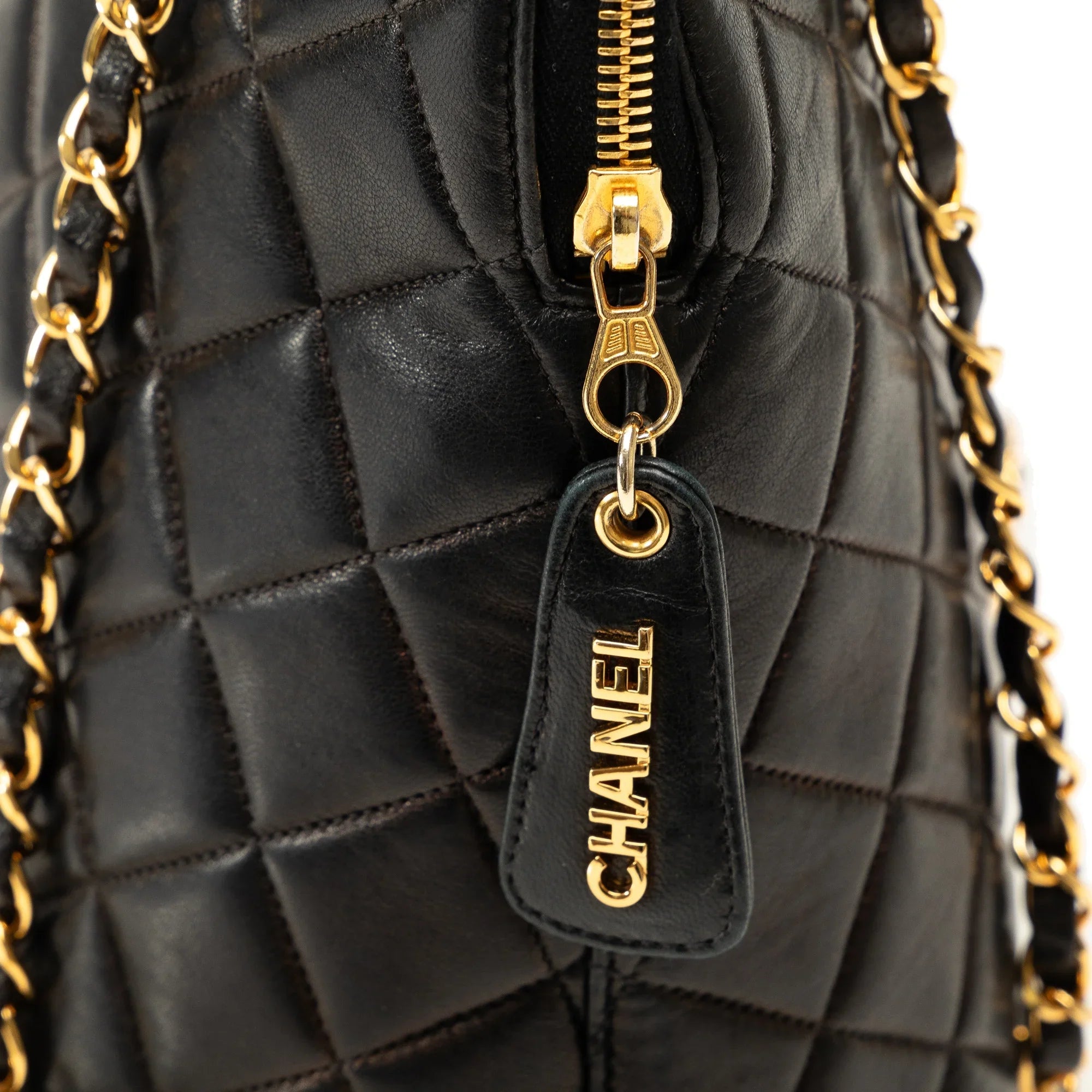 Pre-Owned Authenticated Chanel Quilted Lambskin Dome Shoulder Bag Leather Black Unisex (Good)