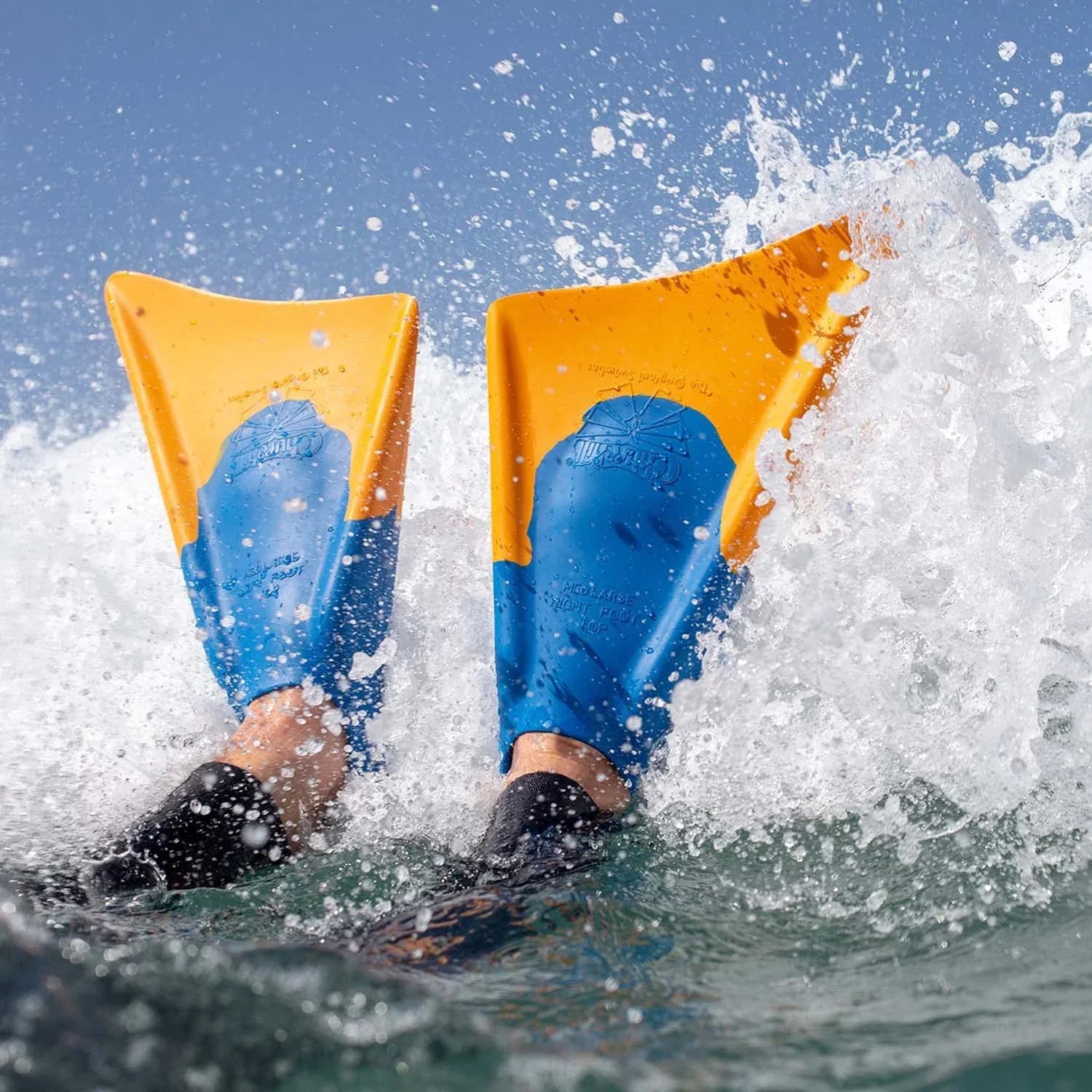 Makapuu Floating Fins | Comfortable Fit Fin Flippers | Patented Dolphin Tail Swimfins For And Performance | Made Of 100% Natural Gum Rubber | Swimming, Diving, Surfing, Bodyboarding
