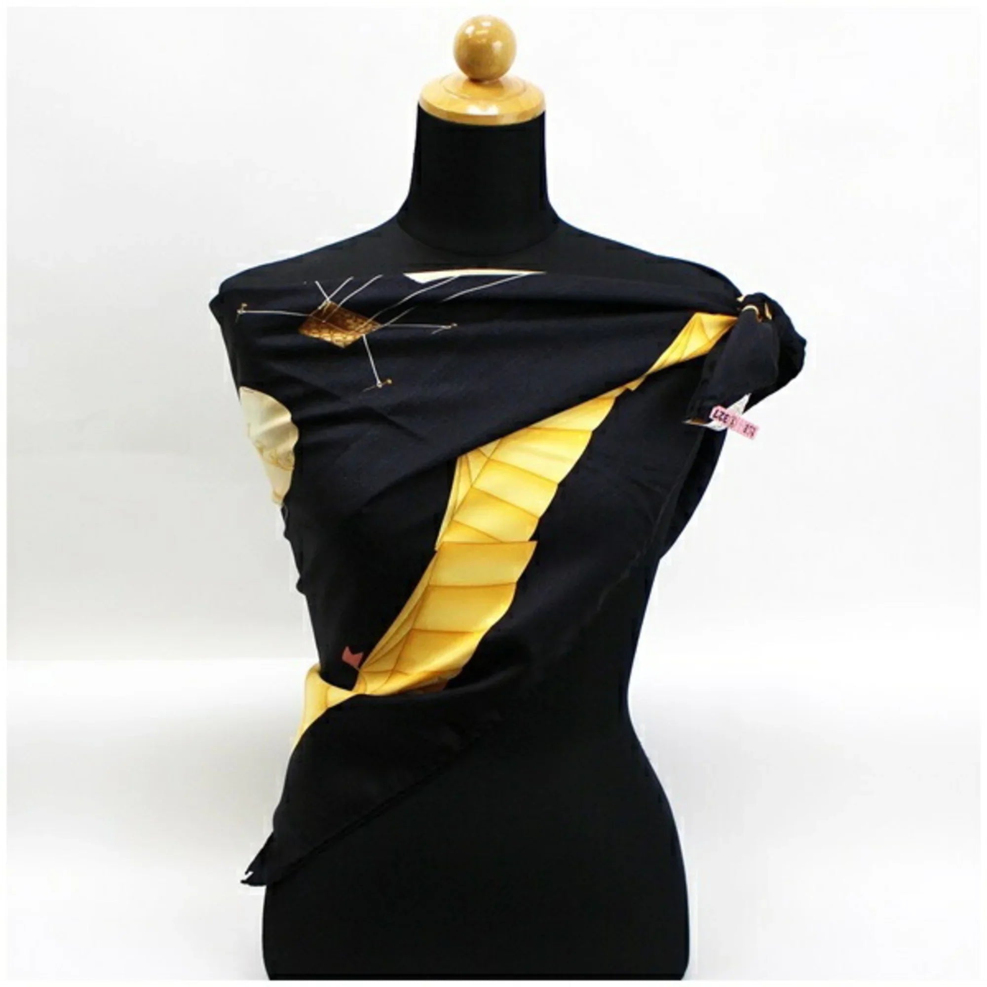 Pre-Owned Bvlgari Silk Scarf Muffler Black Balloon Pattern BVLGARI Women's Tapestry (Good)