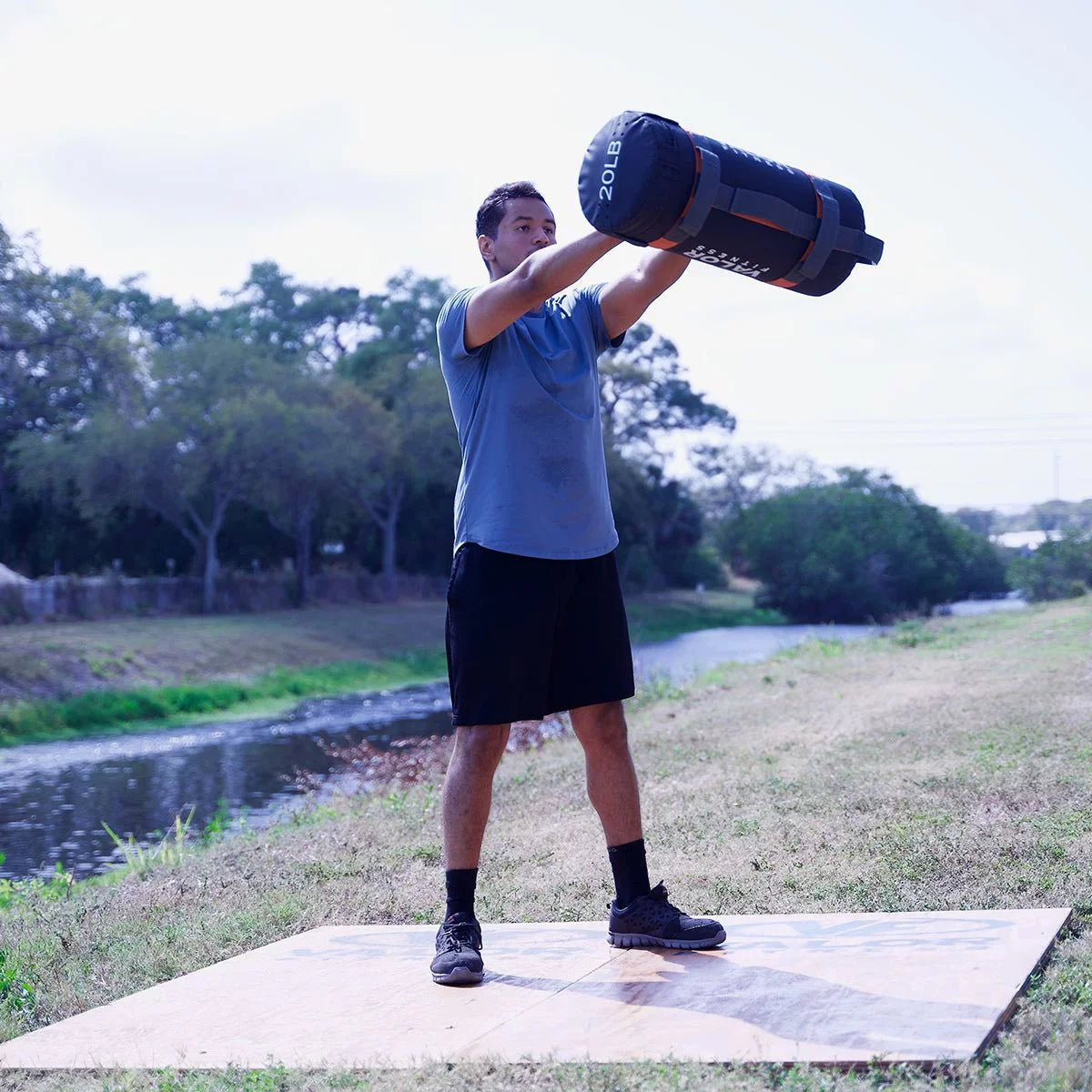 Valor Fitness Pre-Filled Strength Training Sandbag -50lb