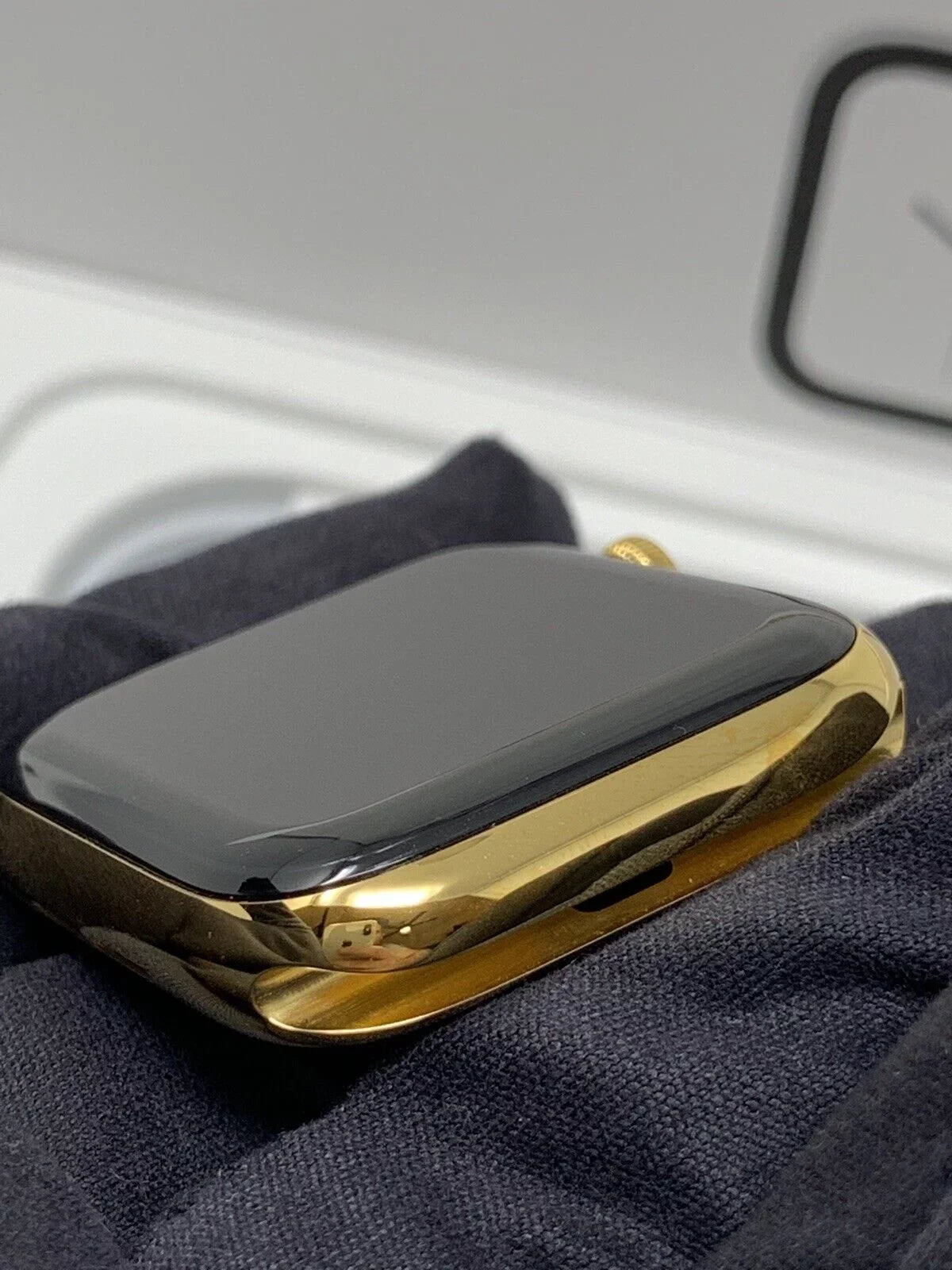 24K Gold Plated 44MM iWatch SERIES 5 Gold Link Band Diamond Rhinestones LTE