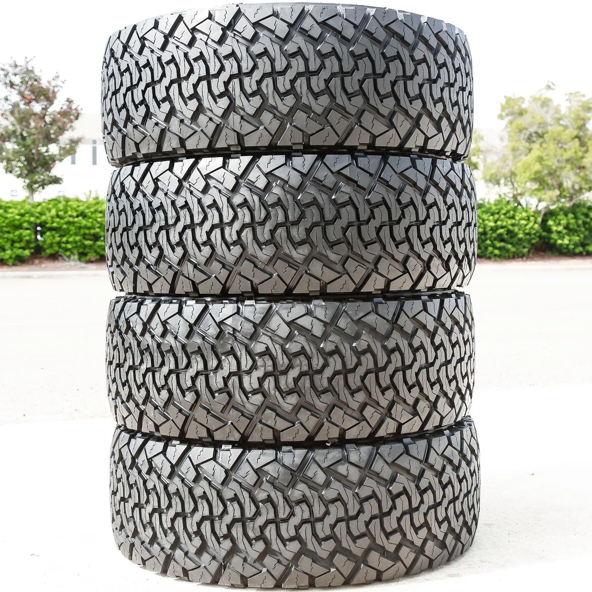Pair of 2 (TWO) Venom Power Terra Hunter X/T LT 35X12.50R18 Load E 10 Ply XT Extreme Terrain Tires