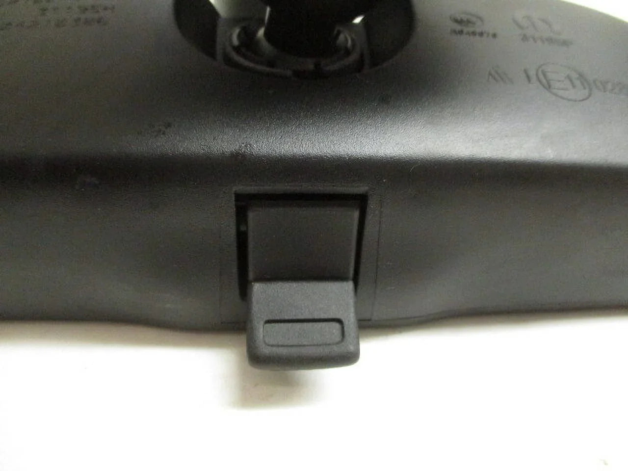 Pre-Owned Jeep Cherokee Manual Rear View Mirror w/911 Assist OEM LKQ (Good)