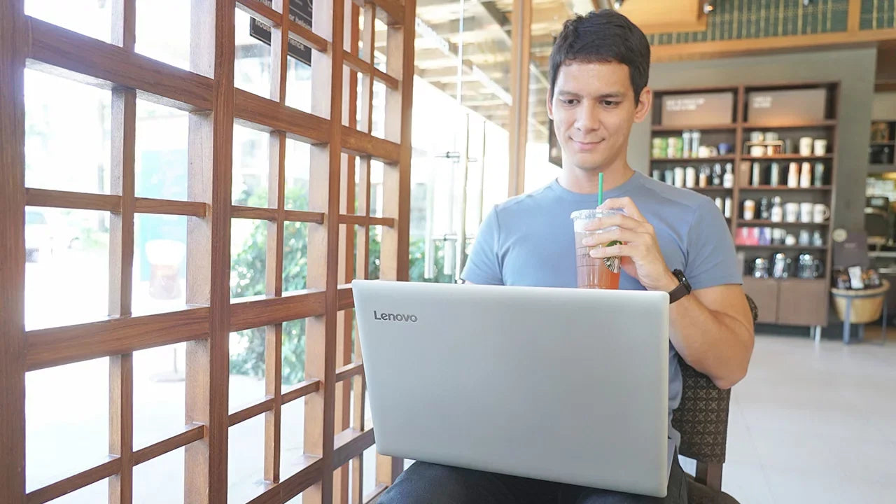 Lenovo IdeaPad 330 Notebook, 15.6" HD Display, Celeron N4000 Upto 2.6GHz, 8GB RAM, 128GB SSD, UK Keyboard, DVDRW, HDMI, Card Reader, Wi-Fi, Bluetooth, Windows 10 Pro